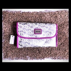 Kenneth Cole Reaction hanging make-up/toiletry bag